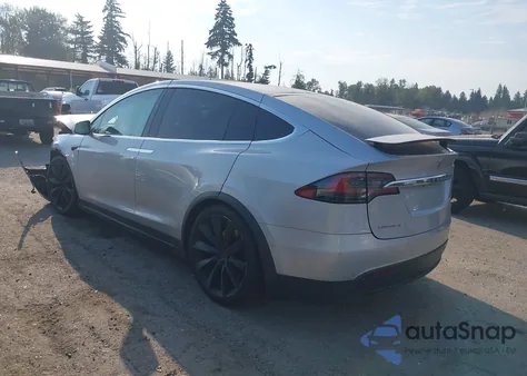 2017 Tesla Model X 100D/75D/90D из США, поврежденный, VIN 5YJXCBE21HF065481